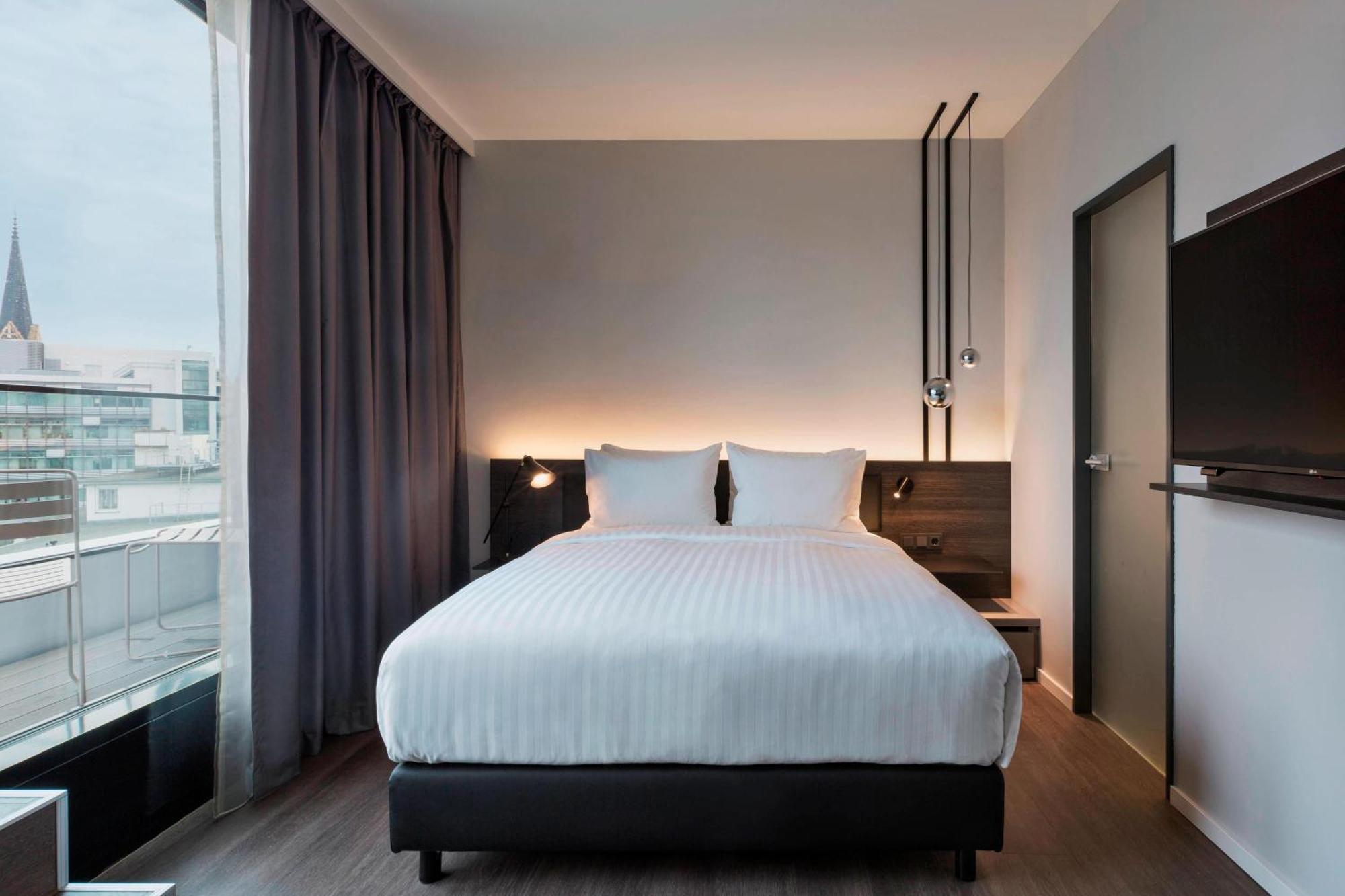 By Marriott Frankfurt Center 4*